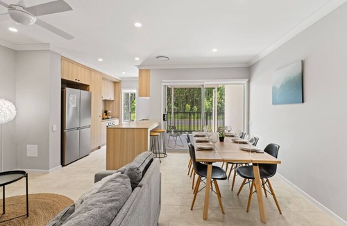Mango Hill House | Modern 3BR Home w/Pool & Balcony | Mango Hill