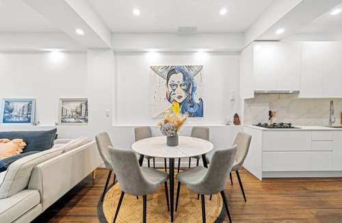 Pyrmont House | Modern 4BR House | Walk to ICC & Darling Harbour