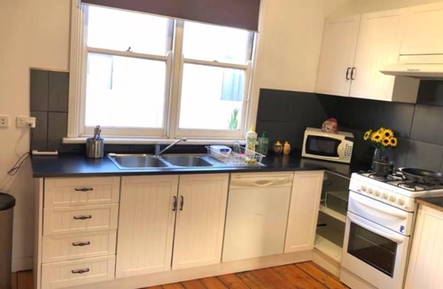 Broken Hill House | Modern Charming Miners’ Cottage @ Broken Hill near CBD