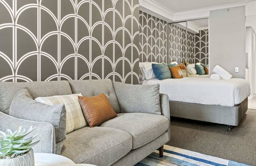Haymarket Apartment | Modern City Abode Sum