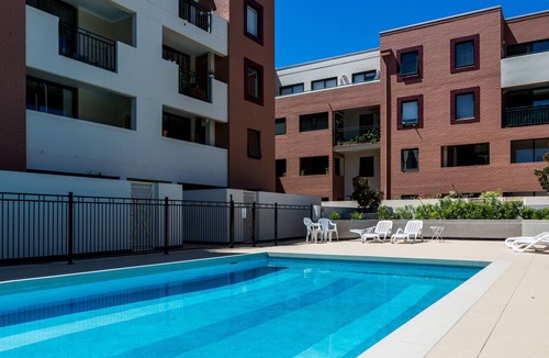 Newtown Apartment | Modern, Executive Apartment near Newtown