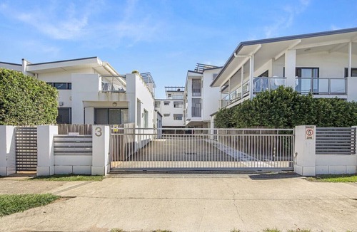 Margate Apartment | Modern Family Seaside Escape – Stroll to the Water