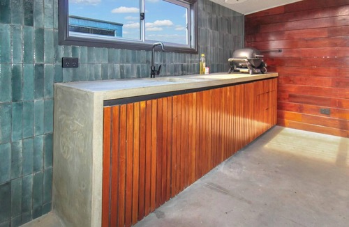 Hay House | modern luxury townhouse in the middle of town