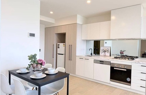 Clayton Apartment | Modern M-City Resort Suite: 2BR w/Balcony&Parking