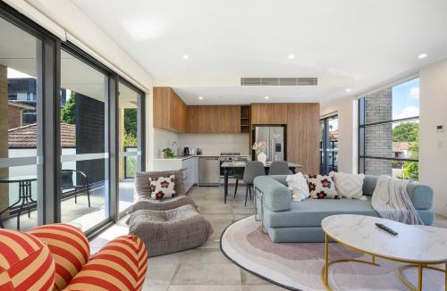 Marrickville Apartment | Modern Marrickville 2BR 5 Min Walk to Train