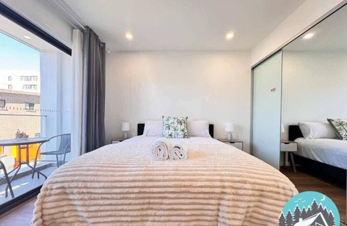 Marsden Park House | Modern Marsden Park Stay Near Shops & Parks