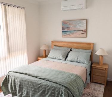 Capalaba Apartment | Modern Private Guest Suite Sleeps 4 Free Parking Quiet Area