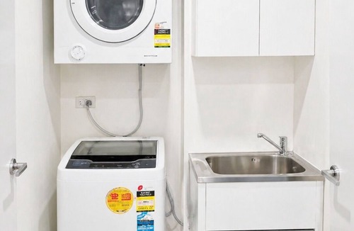 Zetland Apartment | Modern Studio in Zetland | Close to CBD, Airport & Green Square