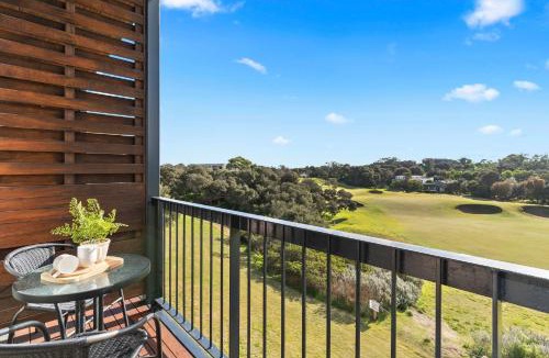 Fingal Apartment | Moonah Links Apartments - Fairway Views, Golf, Hot Springs