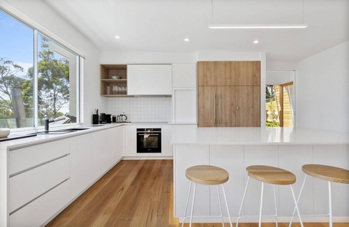 Lorne House | Moonraker Pet Friendly