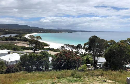 Binalong Bay House | MOONRISE BINALONG BAY Stunning views