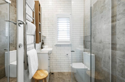 Mosman Apartment | Mosman - BALO3 - The Esplanade - Top-floor apartment overlooking Balmoral beach