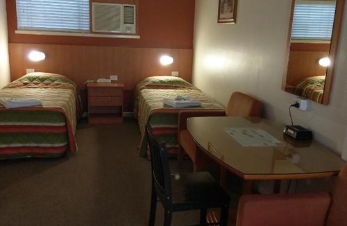 Ipswich Hotel | Motel Monaco