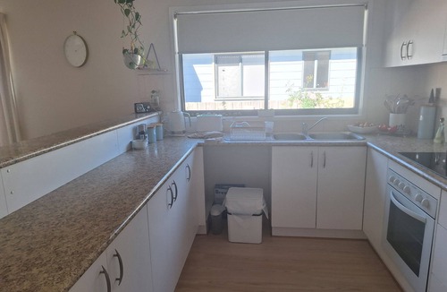 Coronet Bay House | MOTO GP ACCOMODATION 3-bedroom 2-bathroom house in peaceful Coronet Bay.