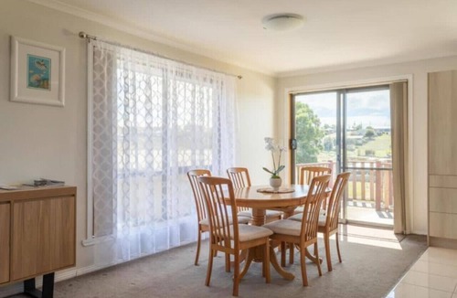 Deloraine House | Mountain Explorer - perfect base for exploring