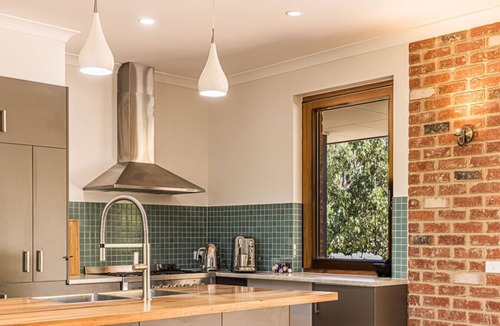 Macedon House | Mountain View in Macedon