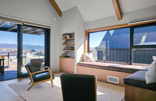 Jindabyne House | Mountain Views ~Balcony w BBQ ~ Elevator + Accessibility Friendly ~ Garage