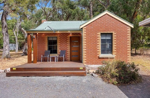 Halls Gap House | Mountainside Villa Four – Boroka