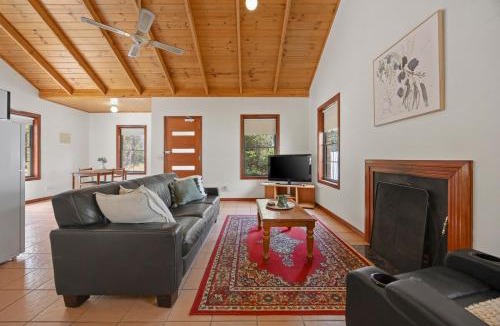 Halls Gap Villa | Mountainside Villa One