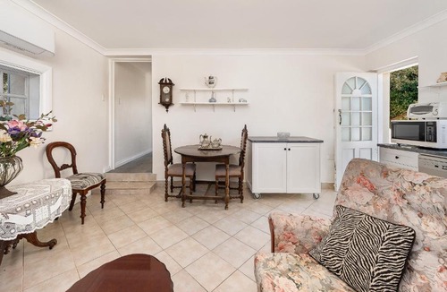 Mount Barker House | Mt Barker Nina's 2BR Self contained Cottage