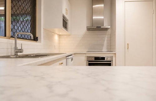 Upper Mount Gravatt House | Mt Gravatt Affordable 4 BR Family Home | Sleep 8