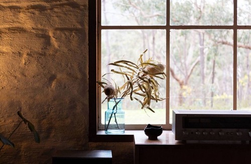 Chewton Bushlands House | Mud Brick Eco Retreat | 15 mins from Castlemaine