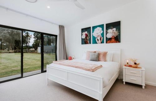 Bombira House | Mudgee Haven - Stunning Terra Modern Design