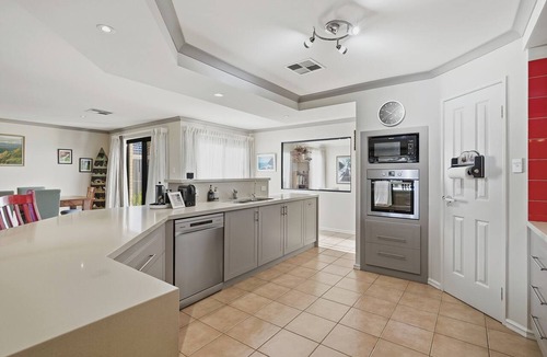 South Yunderup House | Murray River family retreat with private pool, kayaks, paddleboards and reserve views