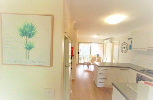 Thurgoona House | * My Abode in Albury *