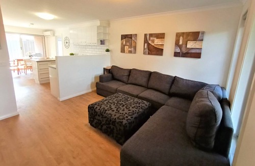 Thurgoona House | * My Abode in Albury *