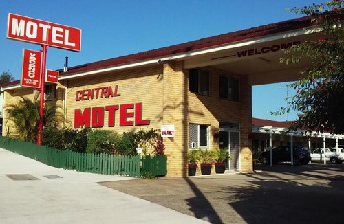 Nambour Hotel | Nambour Central Motel