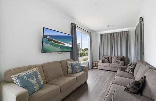 Erowal Bay House | Naval Cottage by Experience Jervis Bay