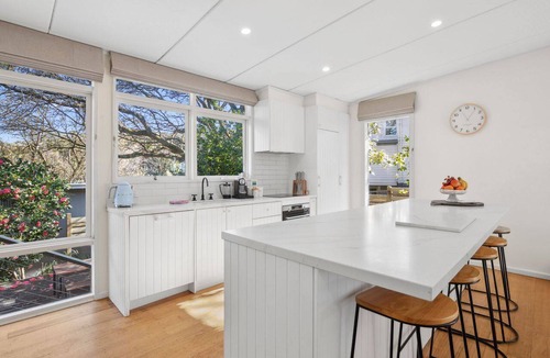 Lorne House | Nella