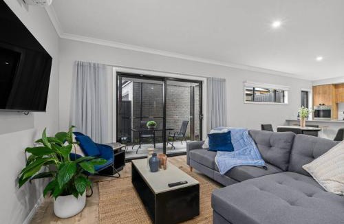 Beechworth House | New Central 2 bedroom townhouse