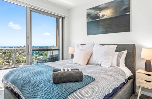 Kiama House | New Whole Home, Beach, Views, Pinball+Arcade