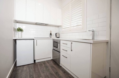 Ballarat Apartment | Newington Apartments - Apt 1 Twin Queen, New!