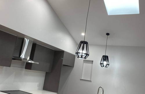 South Tamworth Villa | Newly built 2 bedroom retreat.Centrally located Pet friendly.