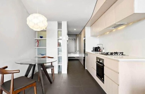 City West Apartment | Nishi-Execs Couples and family retreat