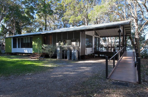 Weyba Downs House | Noosa Deluxe Lakehouse (2 Bdrm) - Noosa's favourite lake retreat