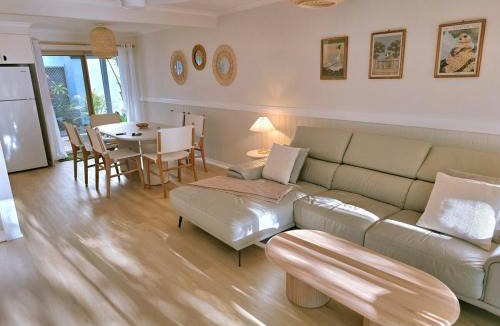 Noosaville Villa | Noosa - Private Villa - Tropical Resort