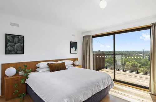Anglesea House | Northern View Near Anglesea Golf Course