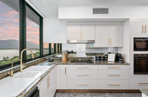 Cairns North Apartment | Northshore Penthouse