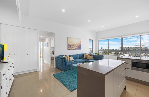 Mooloolaba Apartment | Nova Ocean Views Mooloolaba 2 Bedroom Apartment