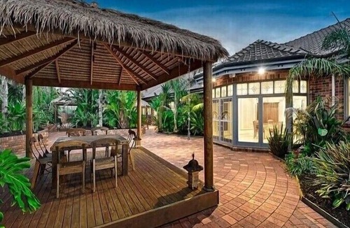 Chirnside Park House | Oak Hill Grand Country Escape with Sunset Views