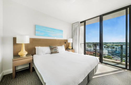 Redcliffe Apartment | Oaks Redcliffe Mon Komo Suites