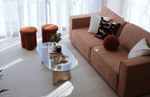 Burwood Apartment | 'Oasis' 2 Bedroom Apt in the heart of Burwood
