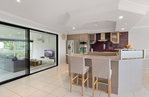 Salamander Bay House | Oasis at Salamander Bay, 10 Raymond Ave - Boat Parking, WiFi, Air Con, Water Views