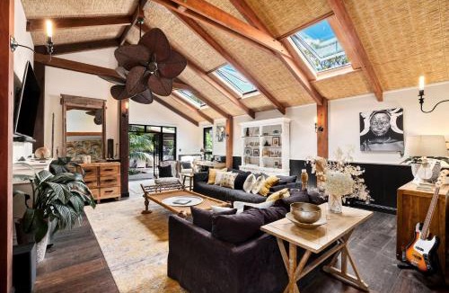 Mona Vale House | Oasis by Beach Stays