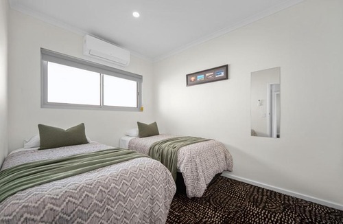West Beach Apartment | Ocean Breeze at Esplanade Apartments