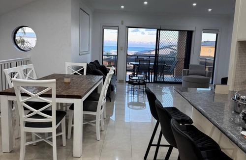 Diamond Beach House | Ocean Breezes & Beach Days Await at Sapphire by the Sea